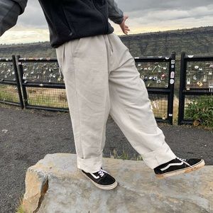 Linen comfortable lounge pants.